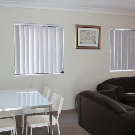 Parkside Apartments Parramatta ซิดนีย์ ภายนอก รูปภาพ