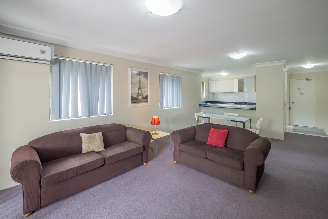 Parkside Apartments Parramatta ซิดนีย์ ภายนอก รูปภาพ